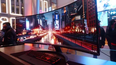 The Benefits of Curved Monitors for Immersive Gaming