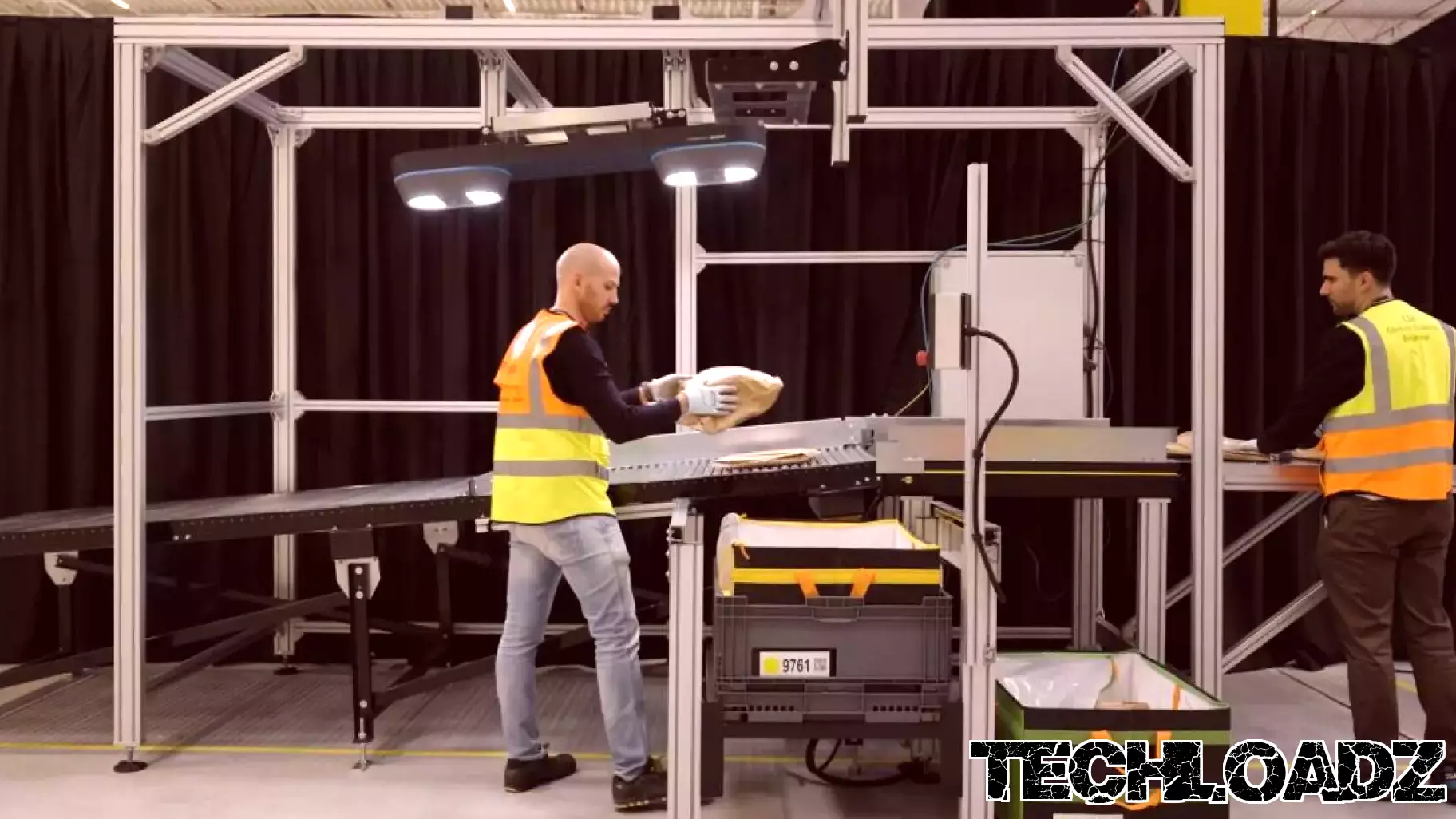 Innovative AI Technology Enhances Package Sorting for Delivery Employees