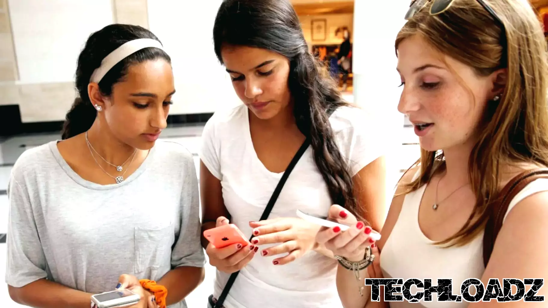 Study Suggests Social Media Bans for Teens Are an Overreaction