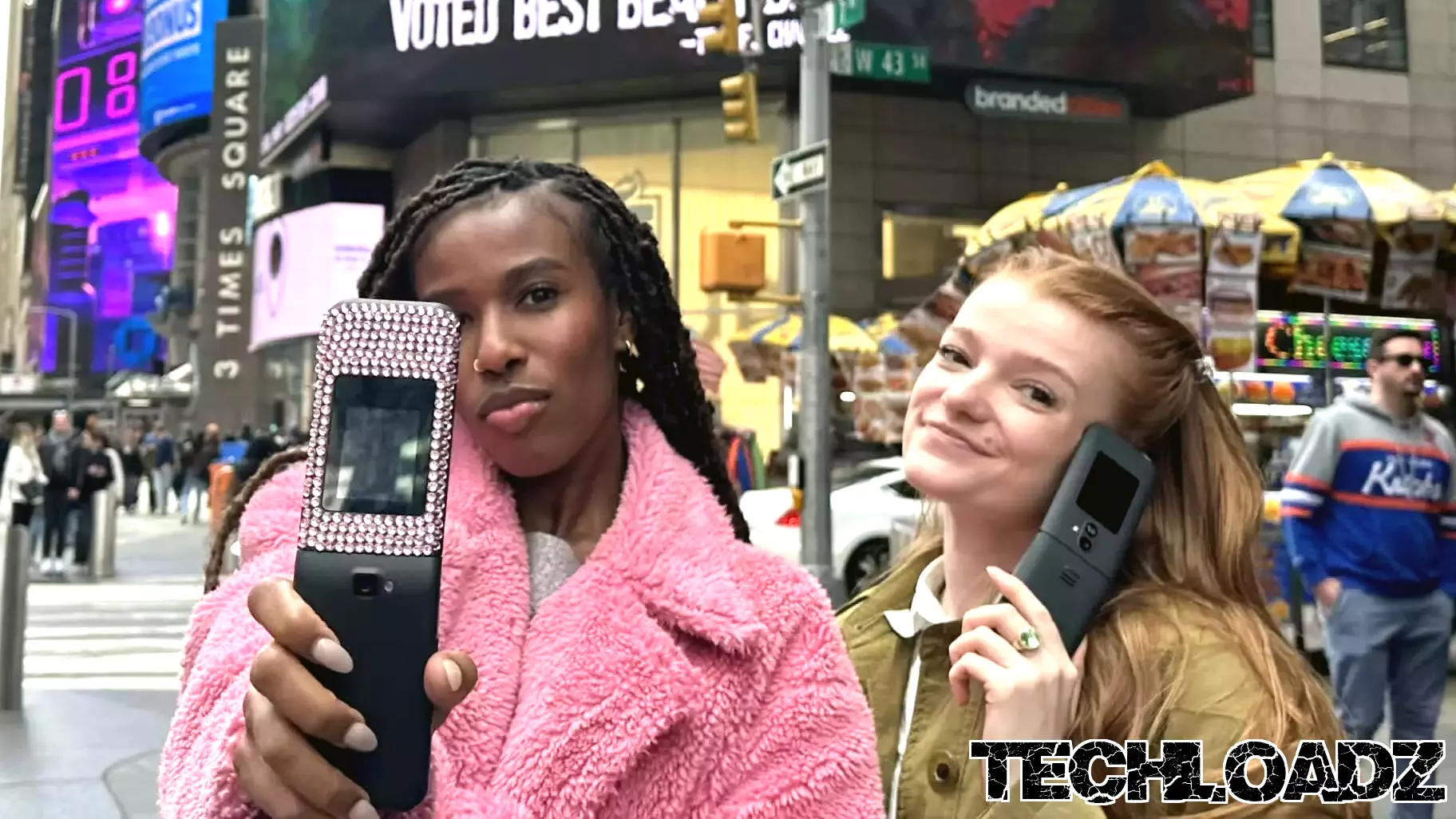 We traded our smartphones for flip phones for 4 days—and learned that ditching modern technology is harder than it sounds