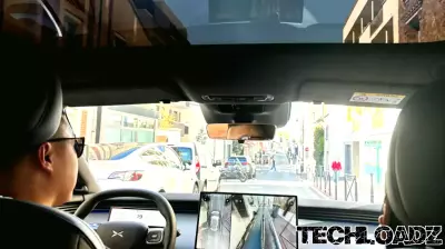 Driverless Cars Tested in Paris Roundabout Chaos