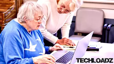 Older Adults Enhance Computer Skills in Technology Access Program